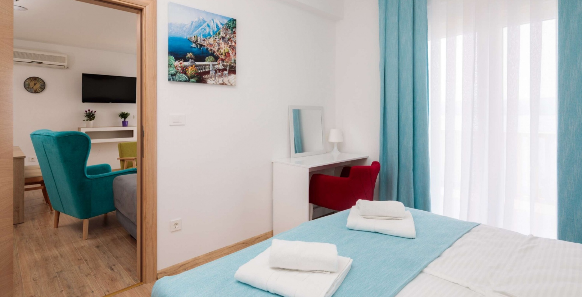 One Bedroom Apartment with Sea View